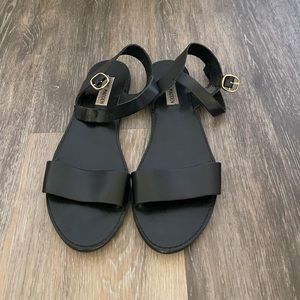 Steve Madden Donddi black leather flats